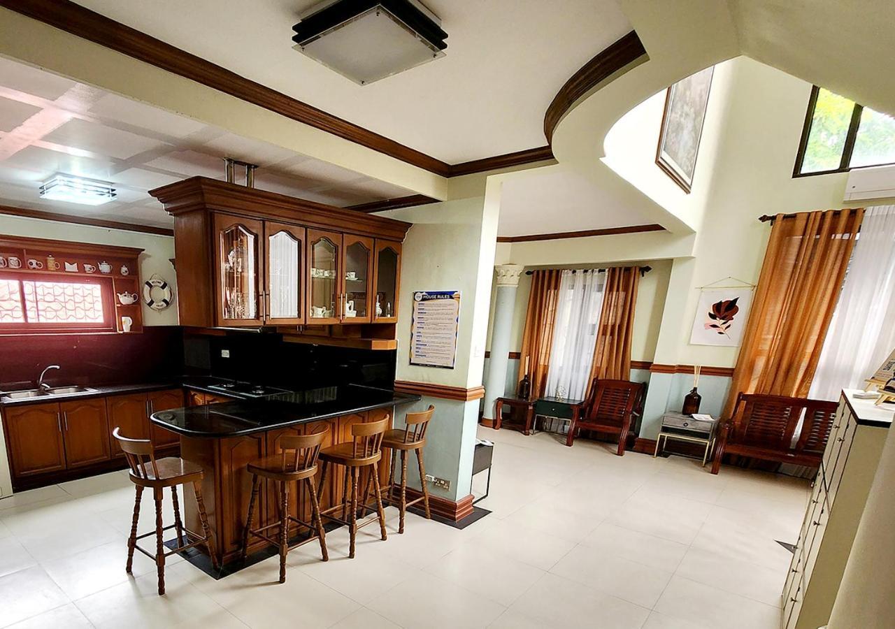 Tanauan  Leynes Taal Lake Resort And Hostel מראה חיצוני תמונה
