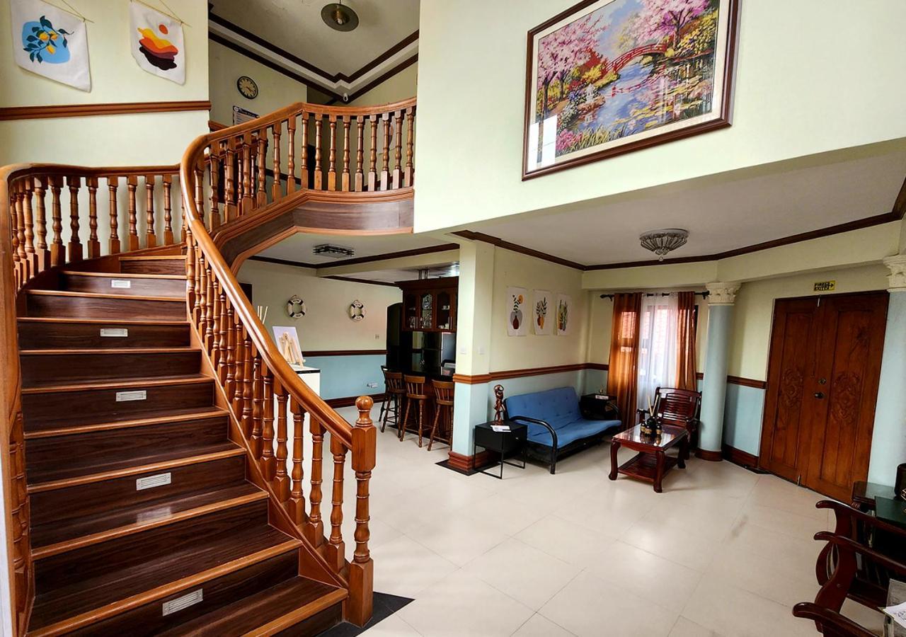 Tanauan  Leynes Taal Lake Resort And Hostel מראה חיצוני תמונה